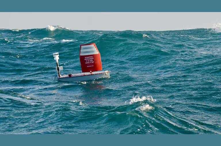 Premieră istorică: bărcuța robot 'C-Star PC13' a traversat Atlanticul fără niciun om la bord