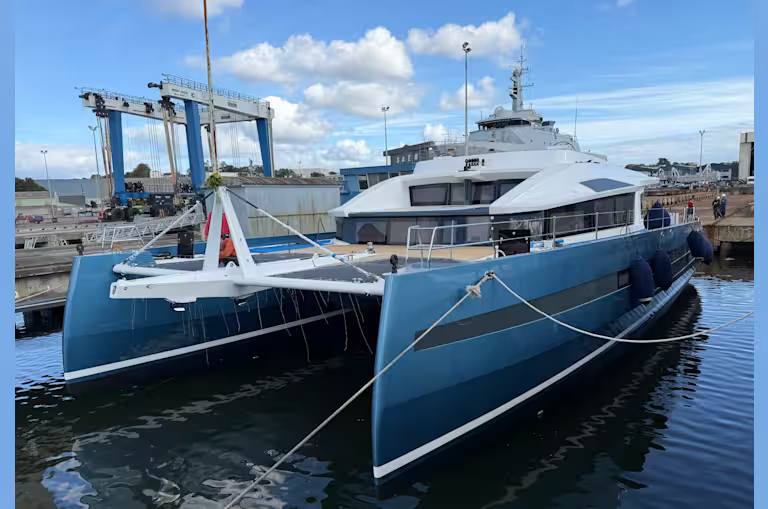 Long Island 87: Catamaranul francez pregătit pentru ocolul lumii